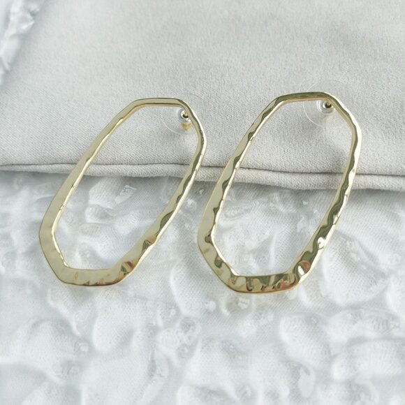 Kendra Scott - Zorte Gold Hoop Earrings - new - Picture 4 of 4